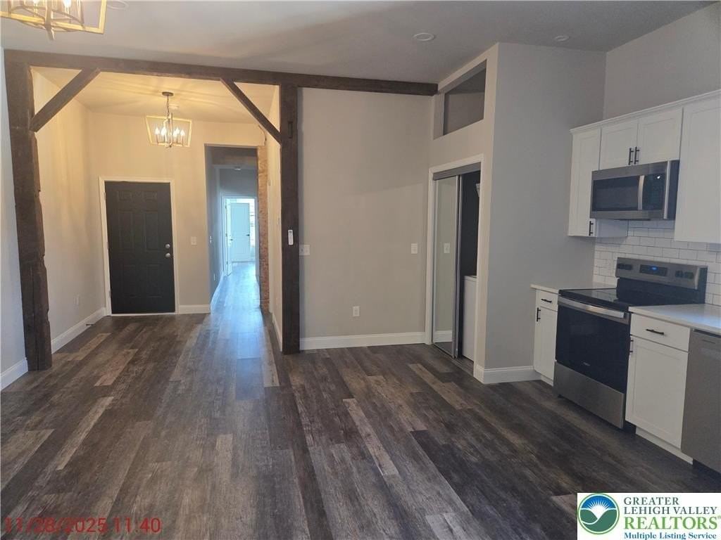 121 S Main St Unit 3 #3 - Photo 3 of 7