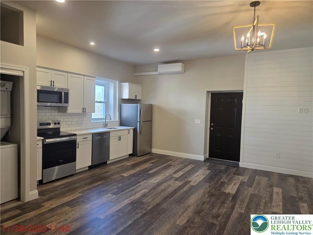 121 S Main St Unit 3 #3 - Photo 4 of 7