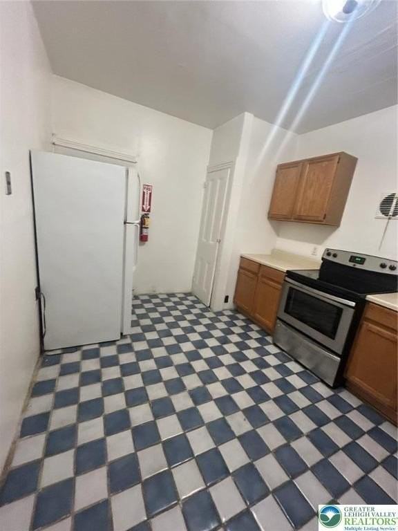 610 Folk St Unit 2 #2 - Photo 3 of 10