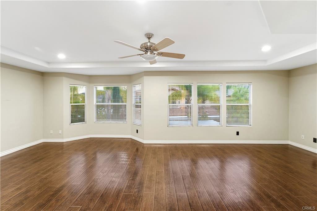 20300 Candice Ct - Photo 2 of 8