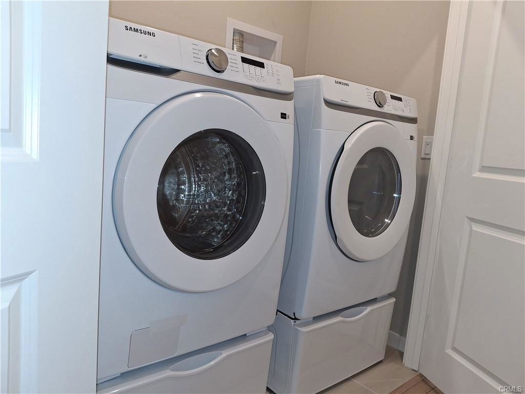 109 South Laxore Street #303