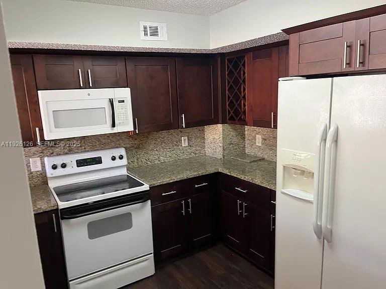 10371 Sw 150th Pl - Photo 2 of 5