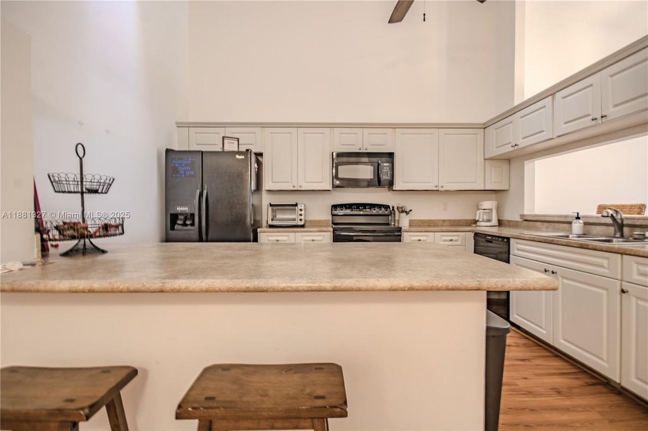 7652 Pinewalk Drive South #139 - Photo 3 of 26