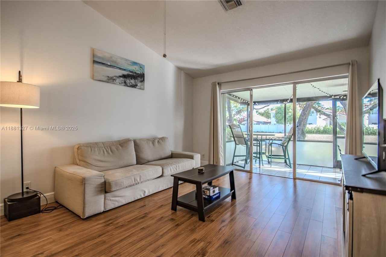 7652 Pinewalk Drive South #139 - Photo 7 of 26