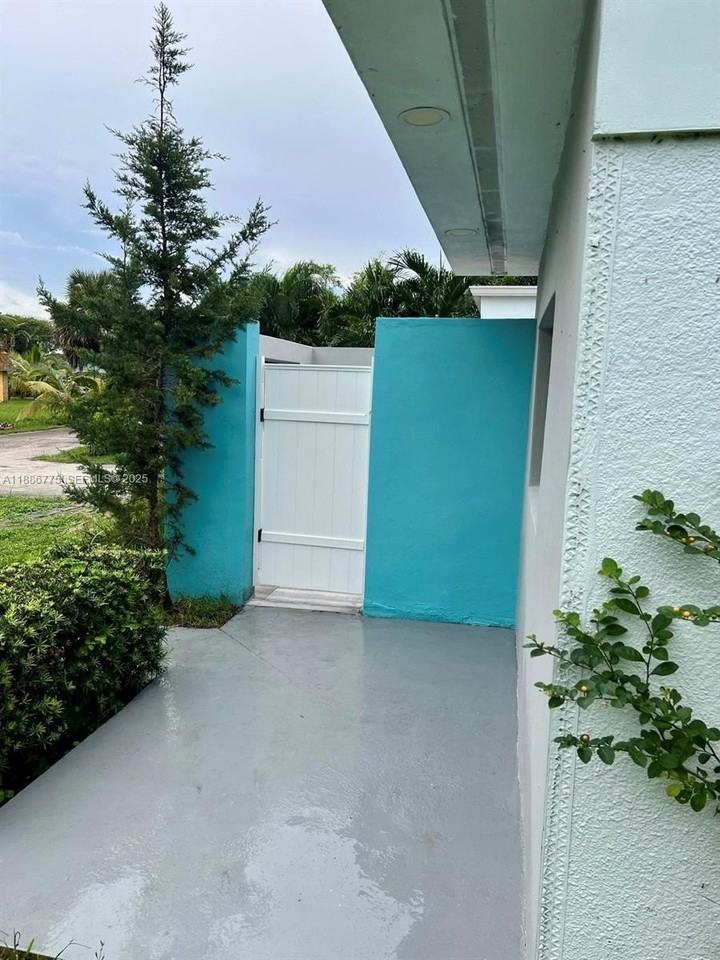 23rd Way S #341 - Photo 2 of 15