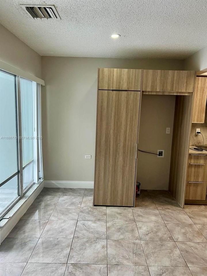 23rd Way S #341 - Photo 7 of 15