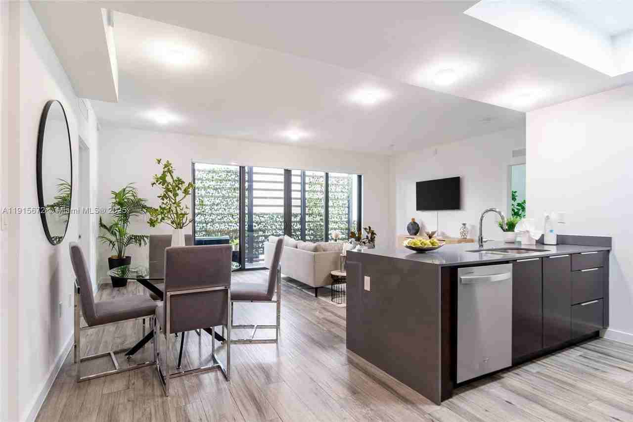 Bird Avenue #1B - Photo 3 of 15