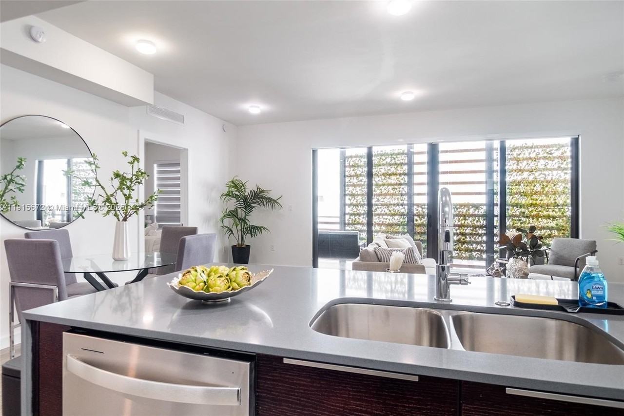 Bird Avenue #1B - Photo 5 of 15