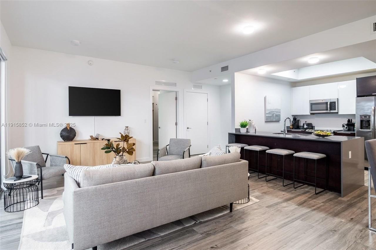 Bird Avenue #2B - Photo 3 of 16