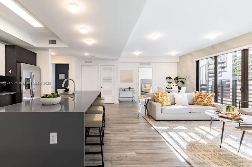 Bird Avenue #PHB - Photo 2 of 23