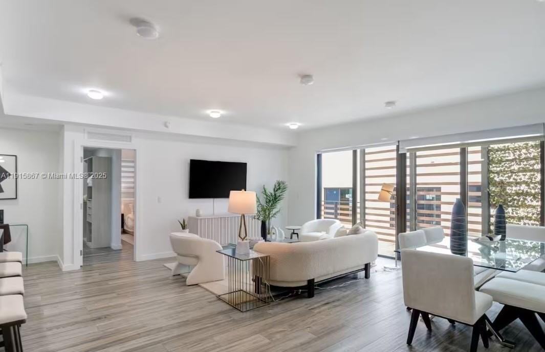 Bird Avenue #PHA - Photo 2 of 24