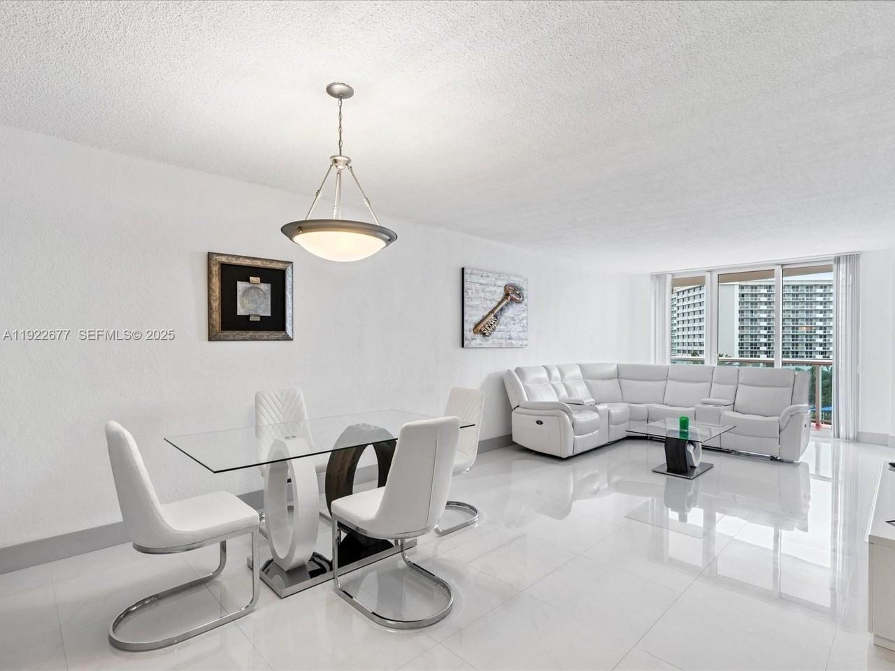 19370 Collins Ave #625 - Photo 2 of 12