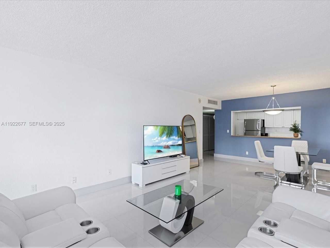 19370 Collins Ave #625 - Photo 3 of 12