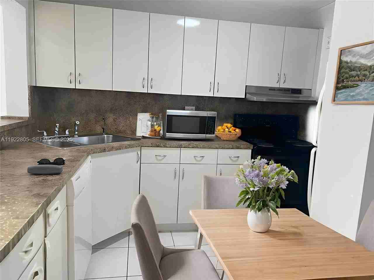 North Colony Circle #204 - Photo 3 of 15