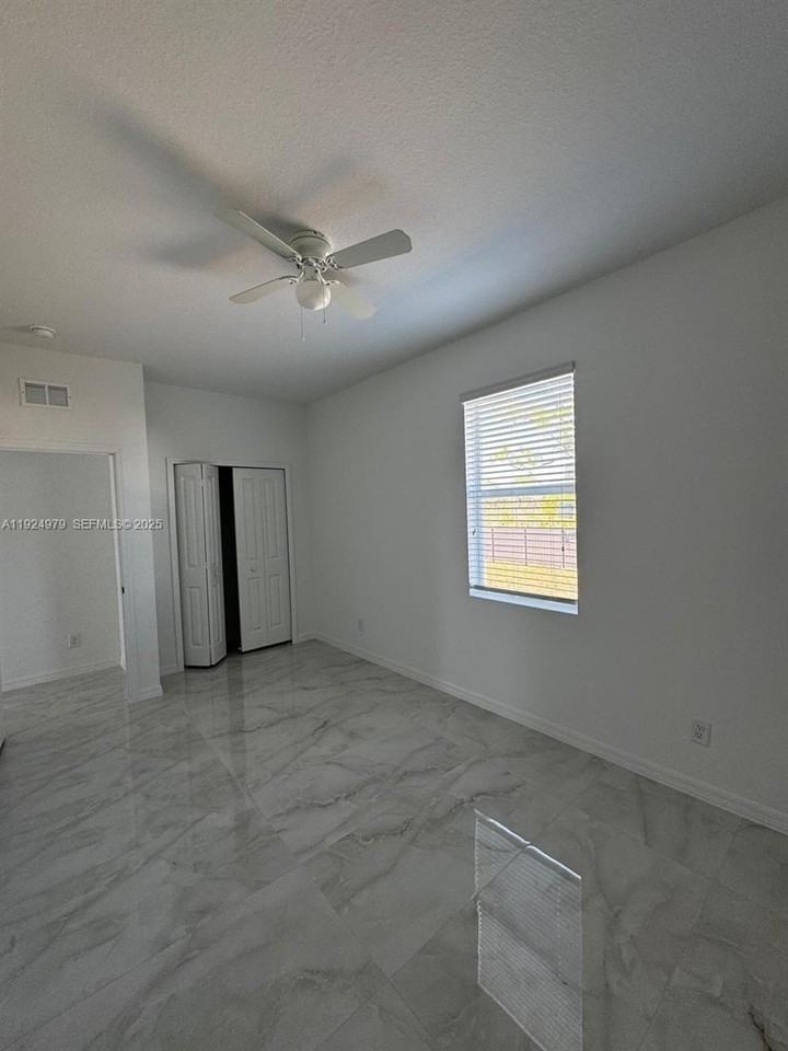 54th Street West #0 - Photo 7 of 17