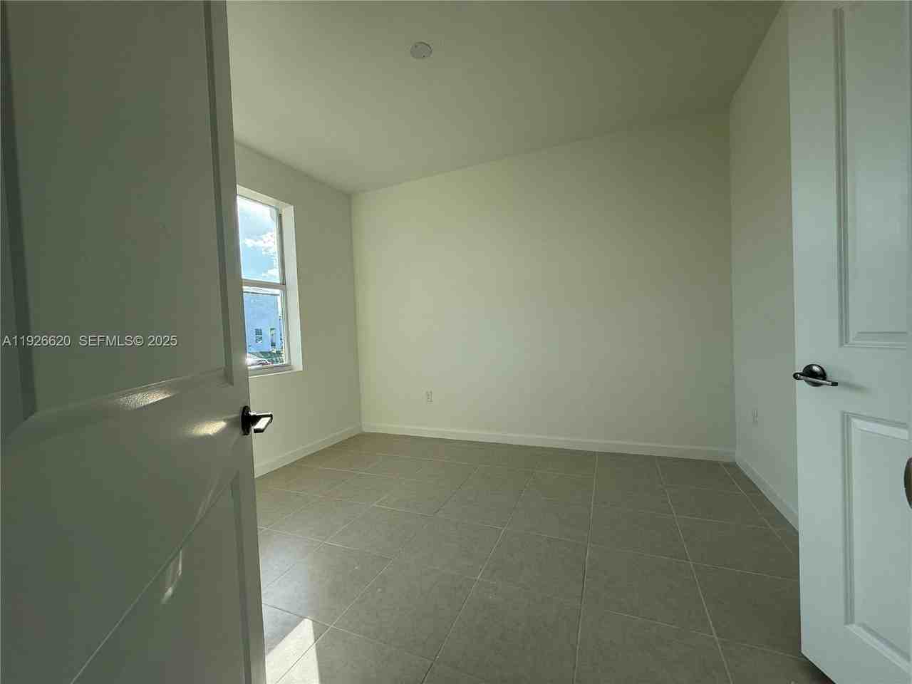 26846 Sw 121st Ct #26846 - Photo 6 of 37