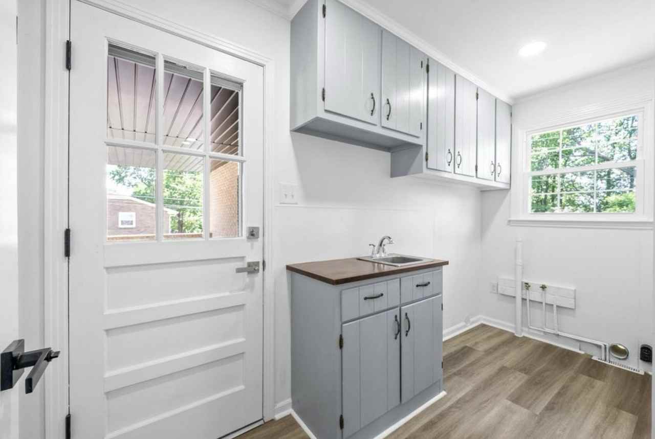 Walker Circle - Photo 4 of 16