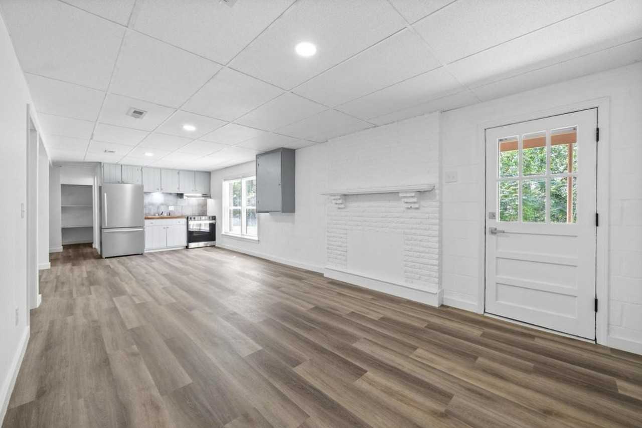 Walker Circle - Photo 6 of 16