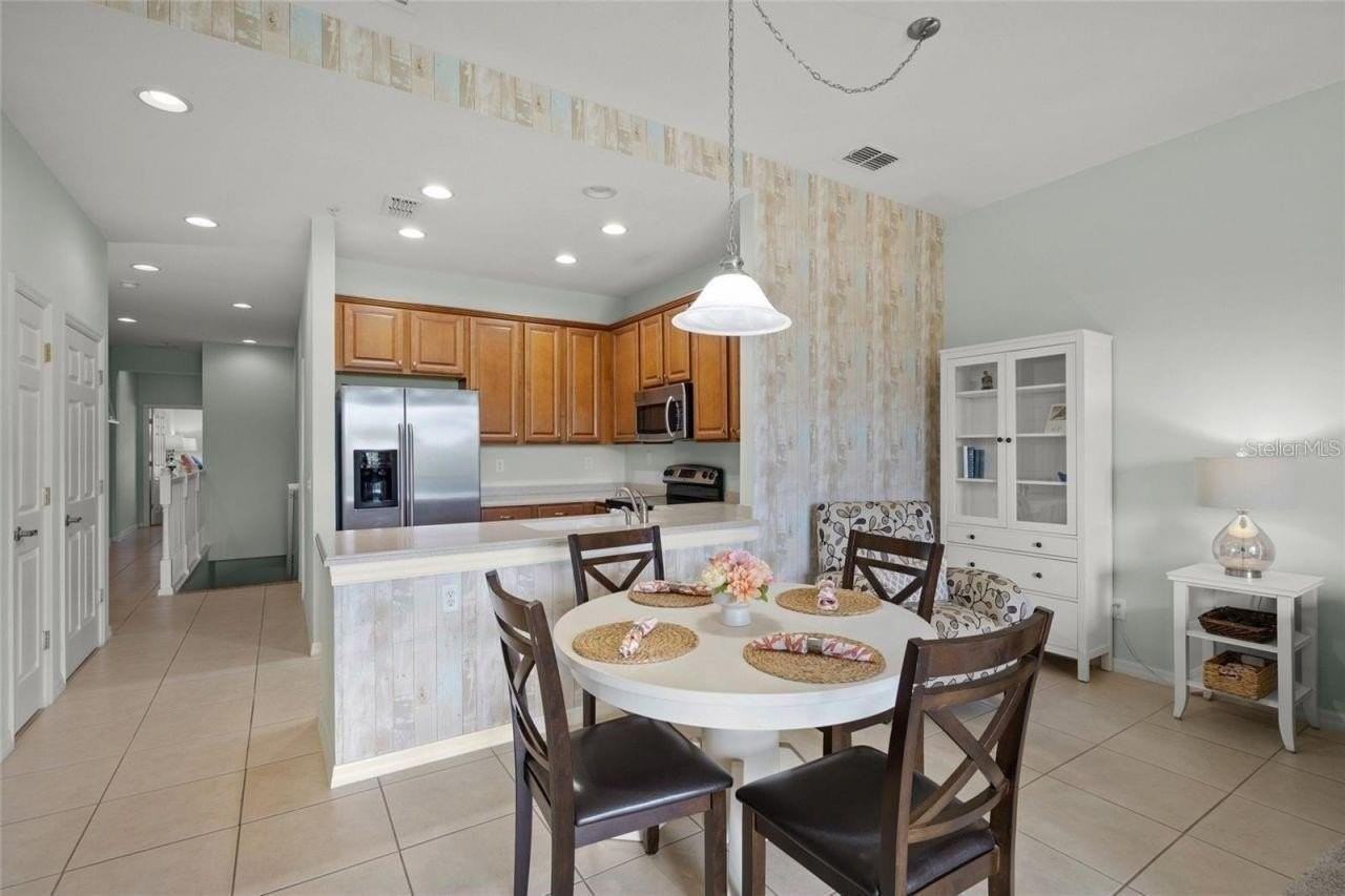 4204 Overture Cir #4204 - Photo 3 of 18