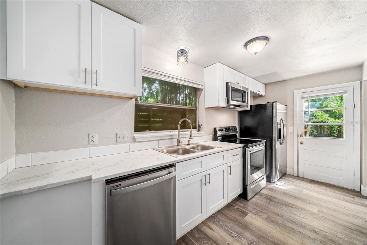 2113 Harrison Ave - Photo 7 of 17