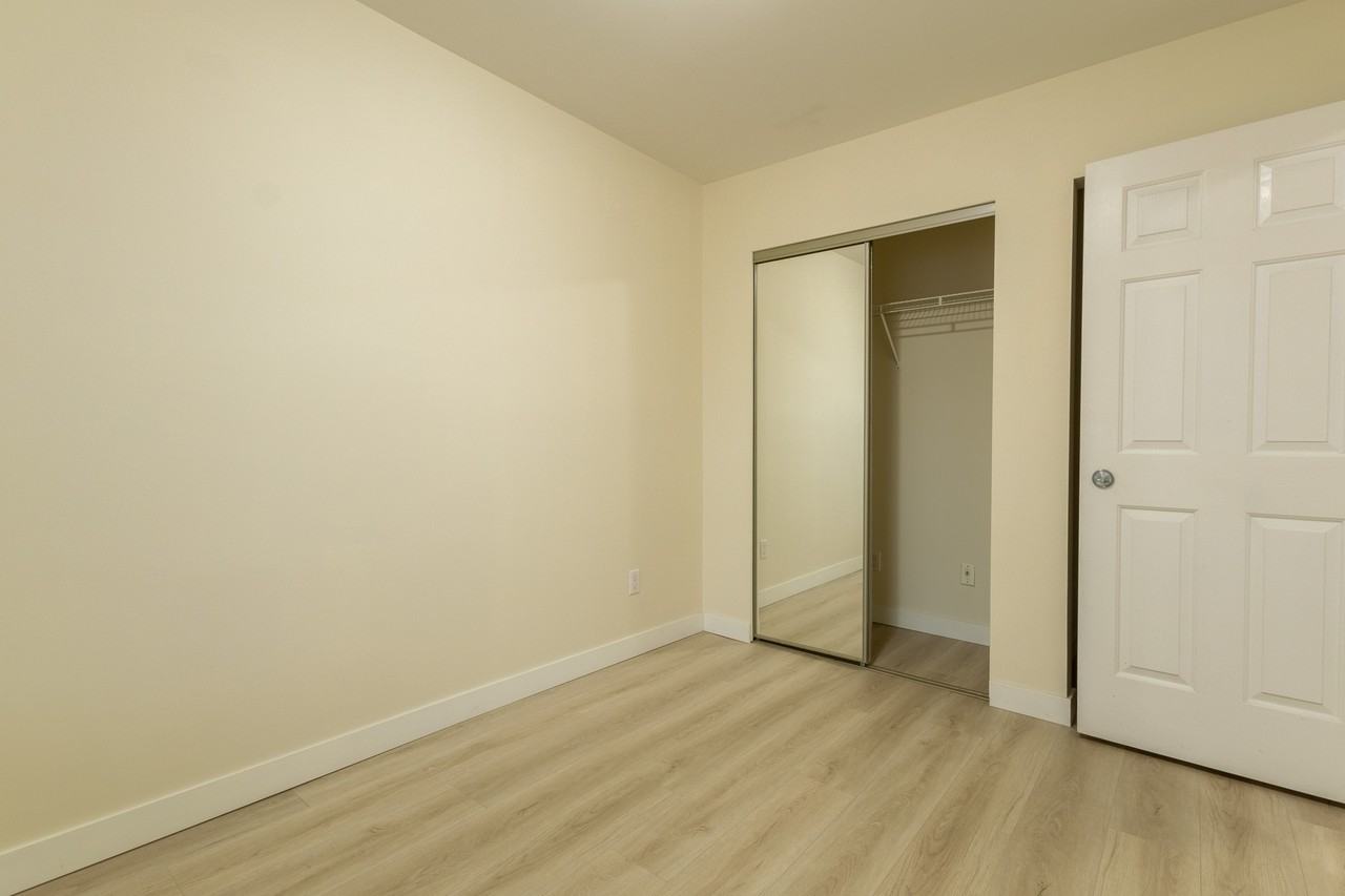 34660 6th Ave #MAIN - Photo 5 of 29