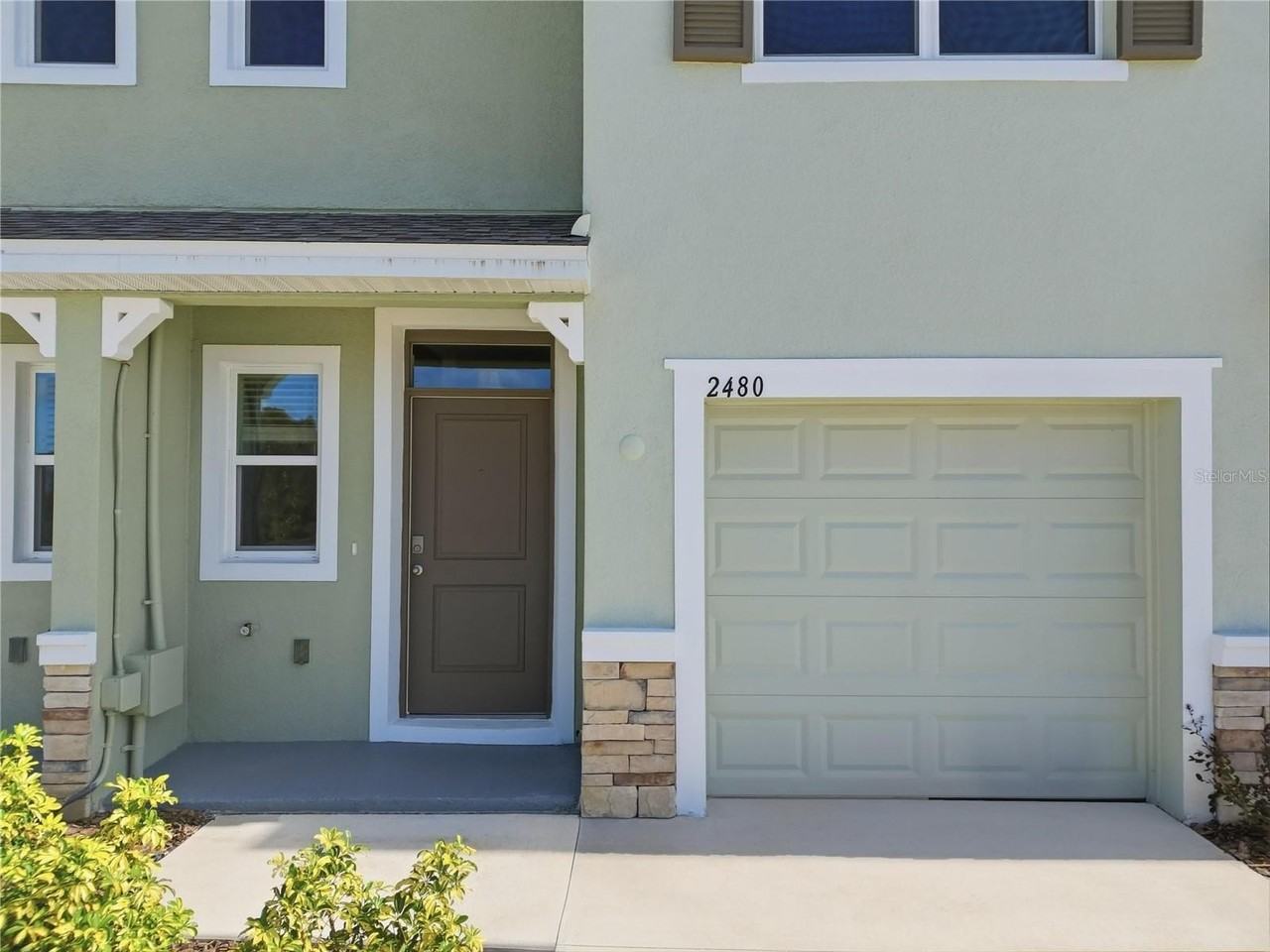 2480 Riversong Lodge Ln - Photo 2 of 30