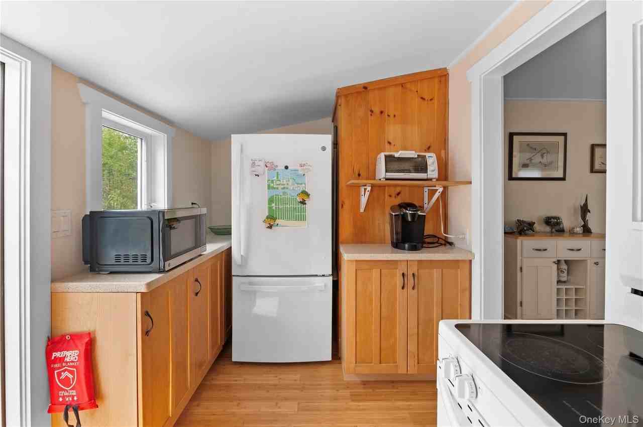 30 Bungalow Walk - Photo 4 of 18