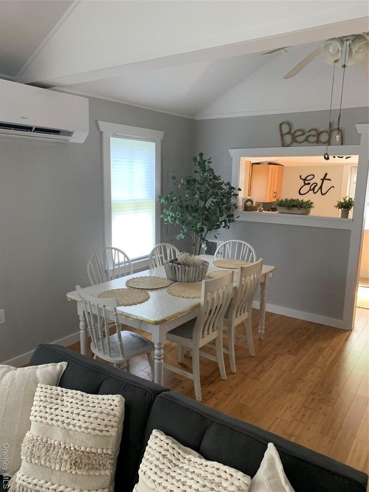 30 Bungalow Walk - Photo 6 of 18