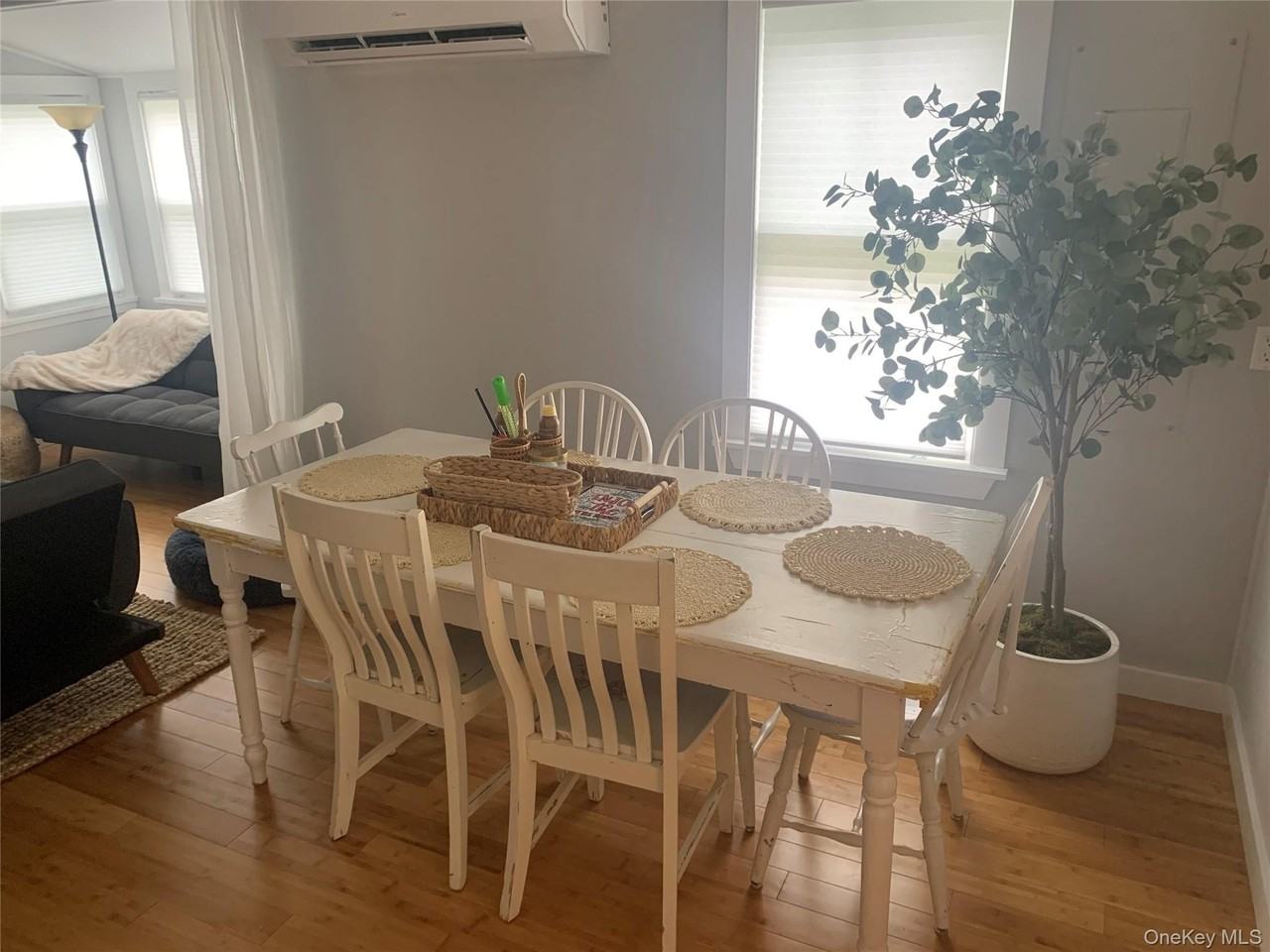 30 Bungalow Walk - Photo 7 of 18