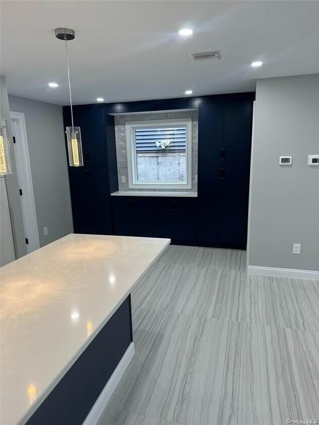 233 E Fulton St - Photo 3 of 5