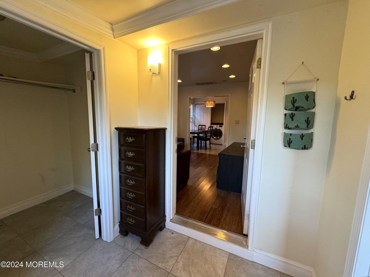 340 340 Elberon Boulevard unit: Rear House #REAR - Photo 2 of 5