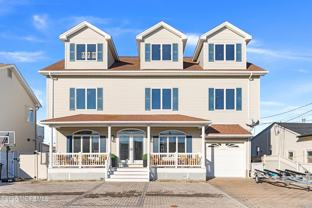 3456 East Thistle Avenue - Photo 1 of 1