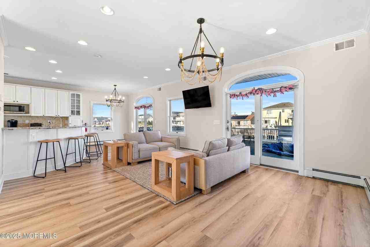 3456 E Thistle Ave - Photo 7 of 50