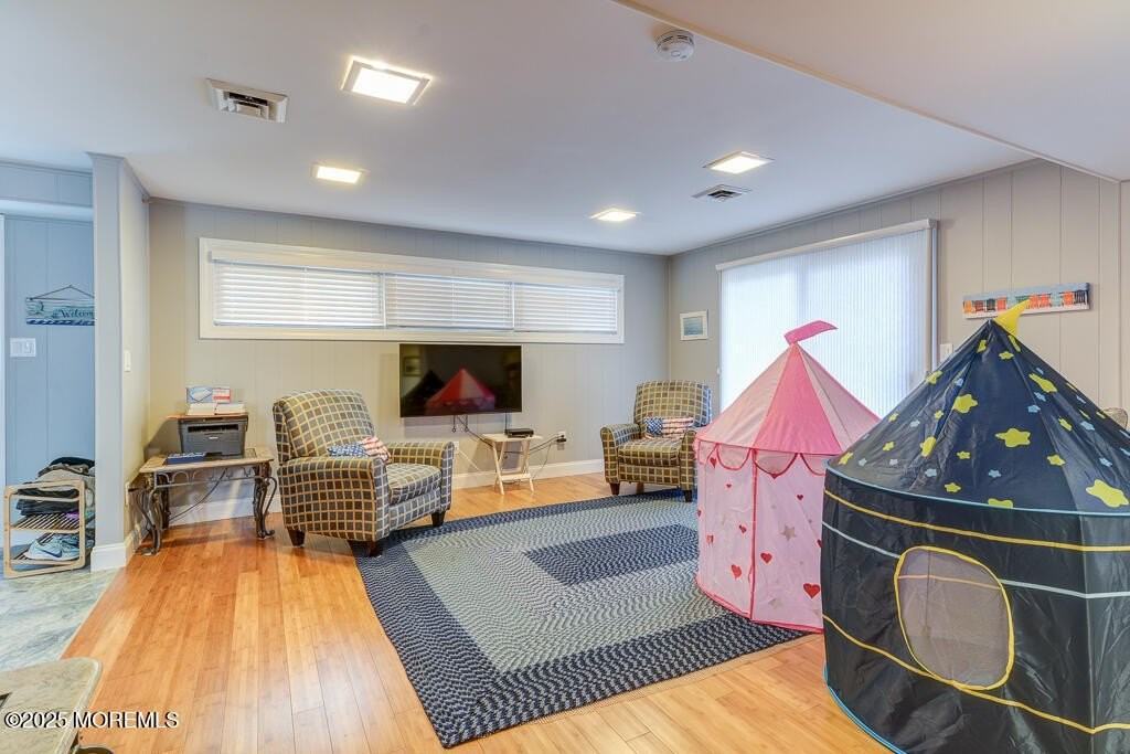 10 E St - Photo 6 of 26