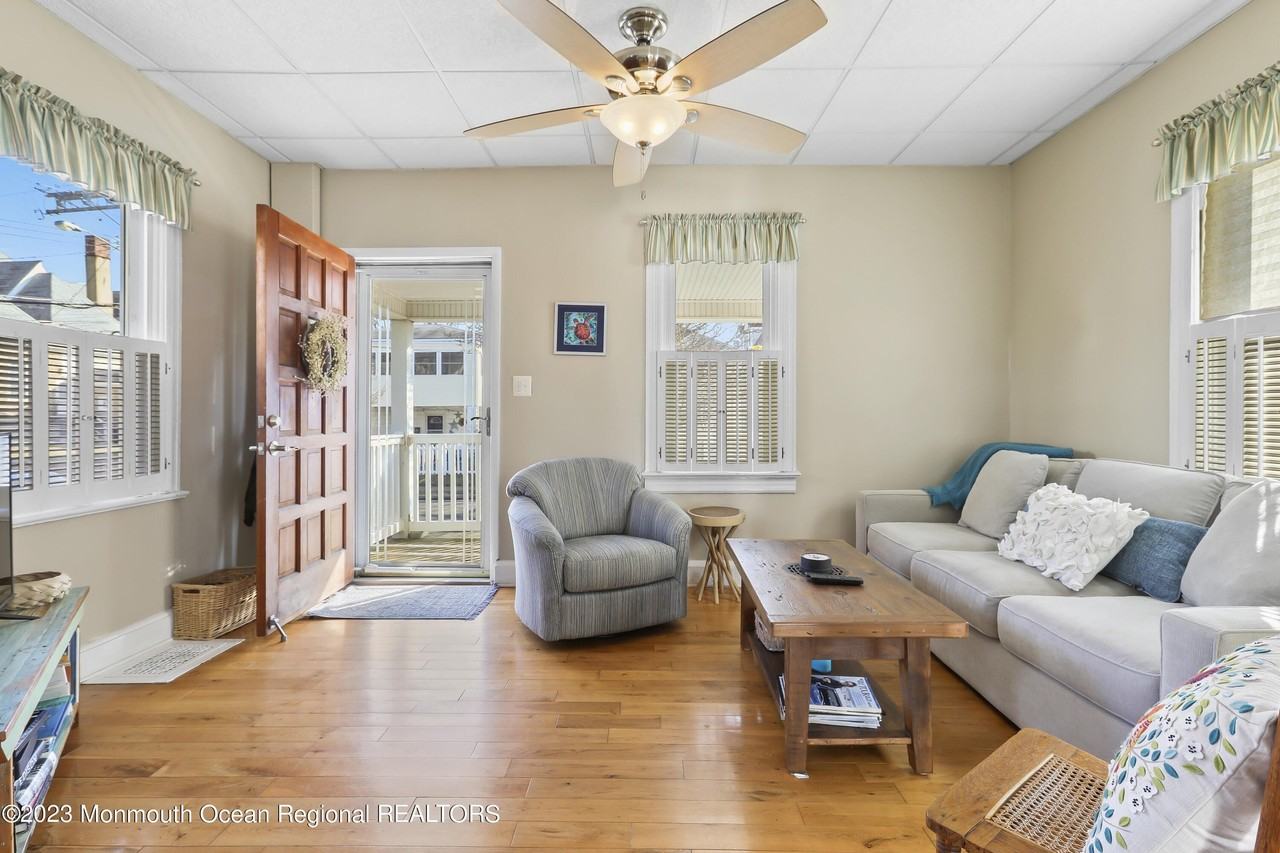 603 Madison Ave - Photo 3 of 28