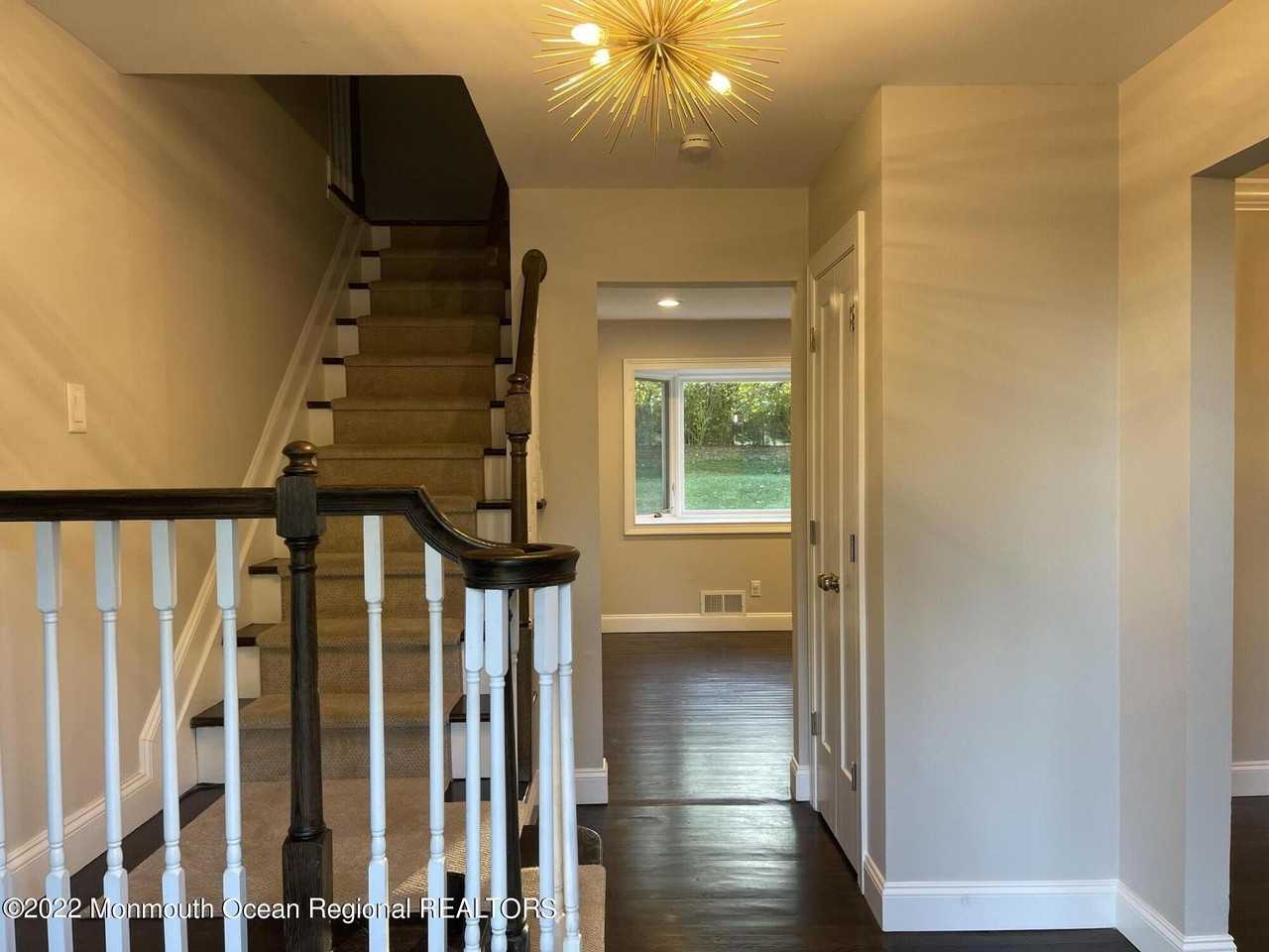 5 Stockport Way - Photo 3 of 33