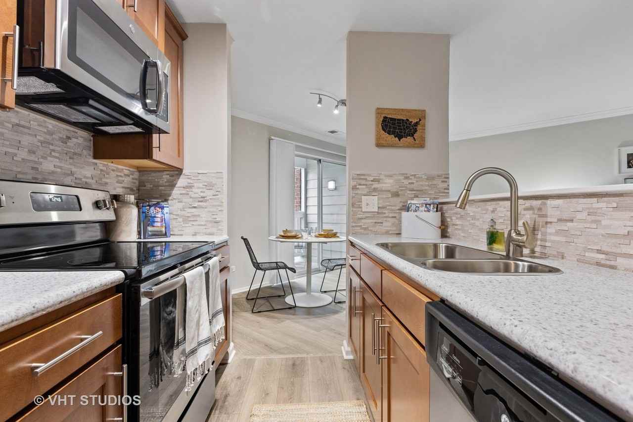 1620 Lincoln Meadows Circle #1121 - Photo 6 of 27