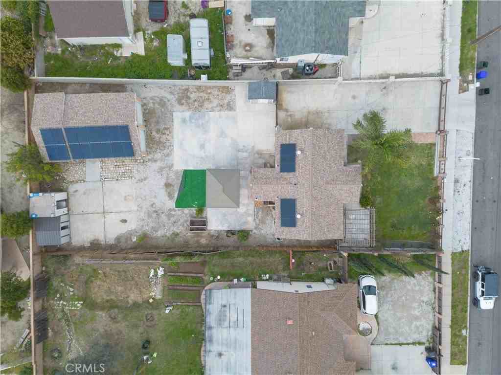 414 S Linden Ave - Photo 3 of 17