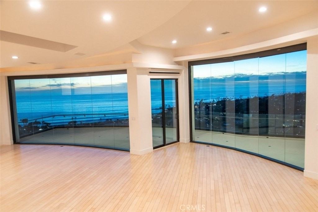 648 Mystic Vw - Photo 3 of 45