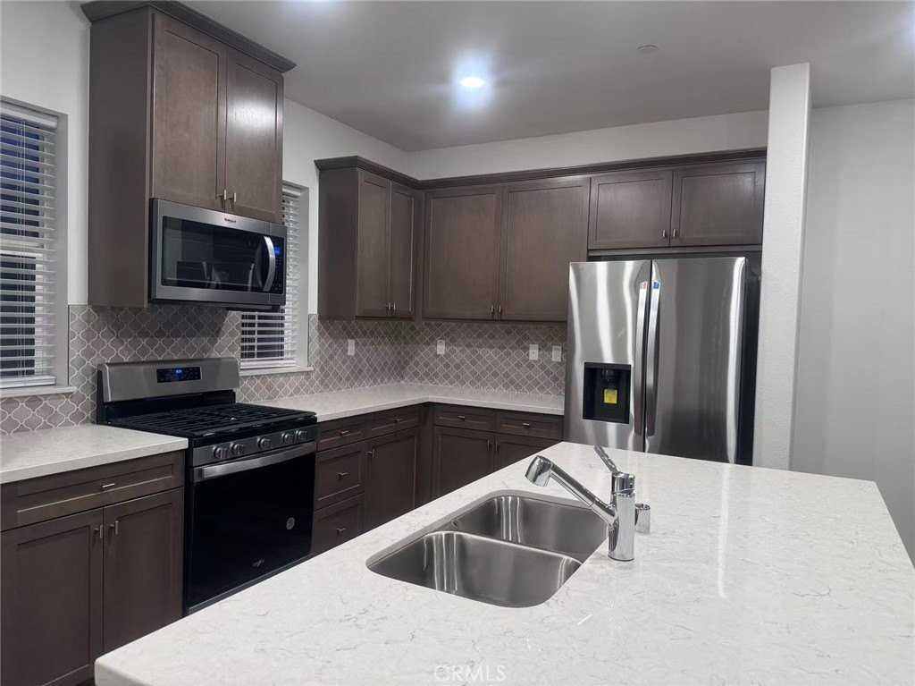 South Laguna Avenue - Photo 2 of 19