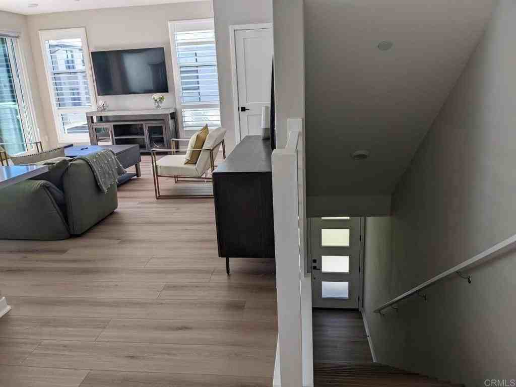 Via Alta Place - Photo 7 of 50