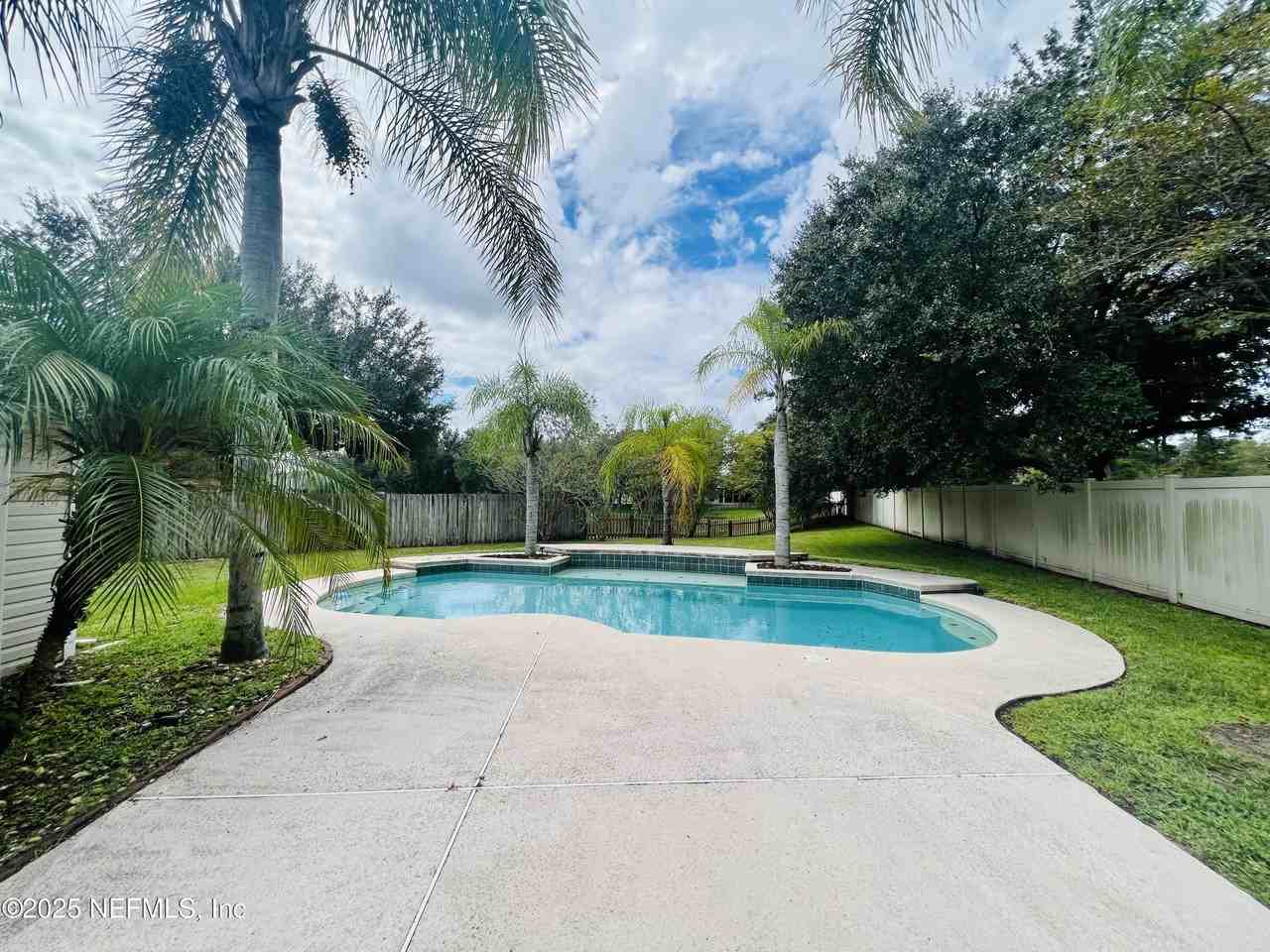 9332 Beresford Ct - Photo 2 of 29