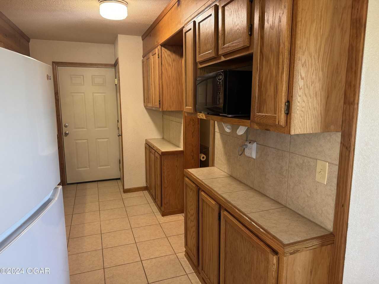 10945 S 704 Rd Unit 2 #2 - Photo 5 of 9