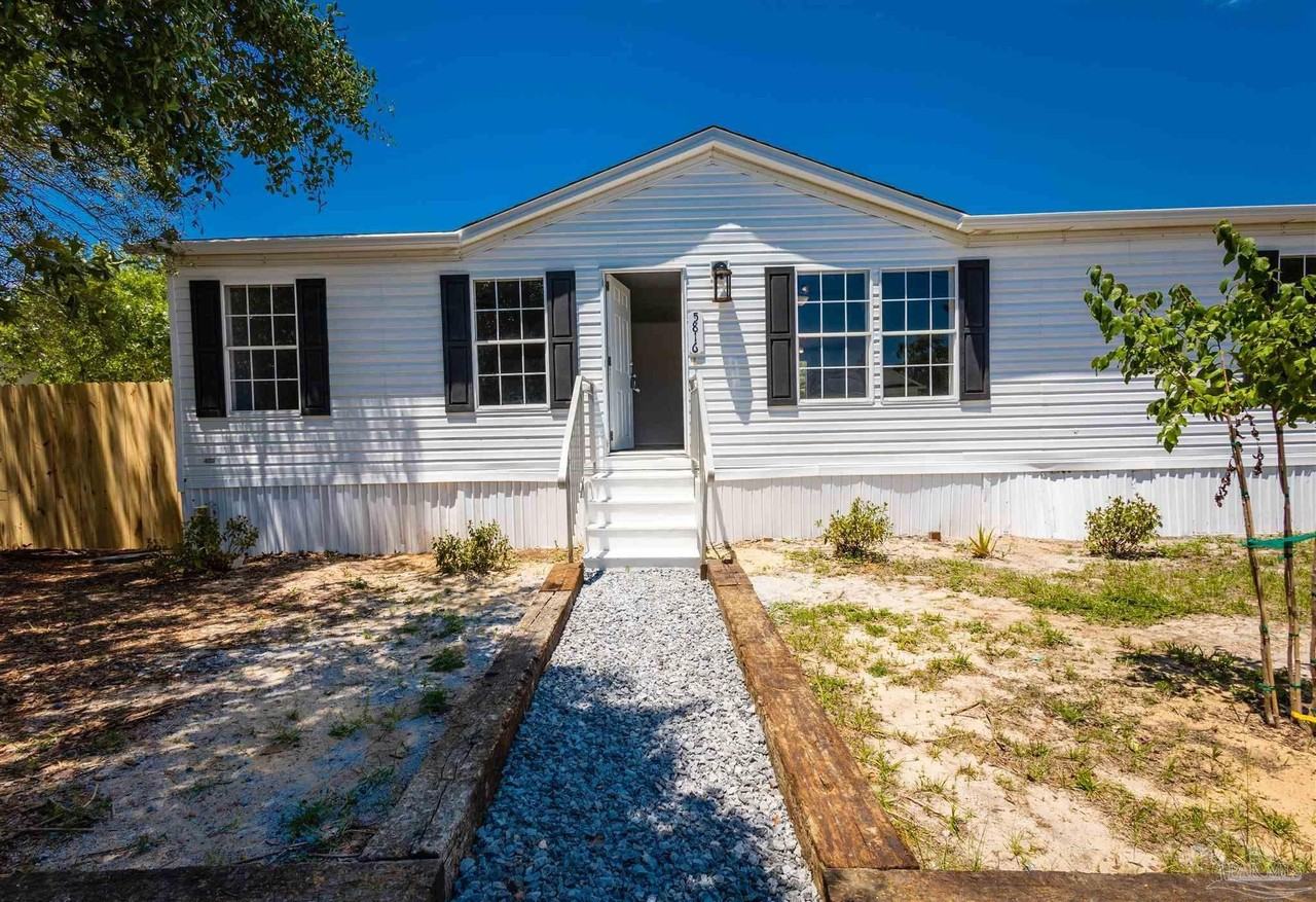 5816 Congress Ct - Photo 4 of 33