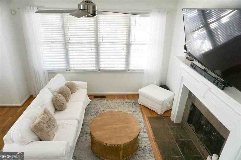 85 Hammock Pl Se - Photo 4 of 16