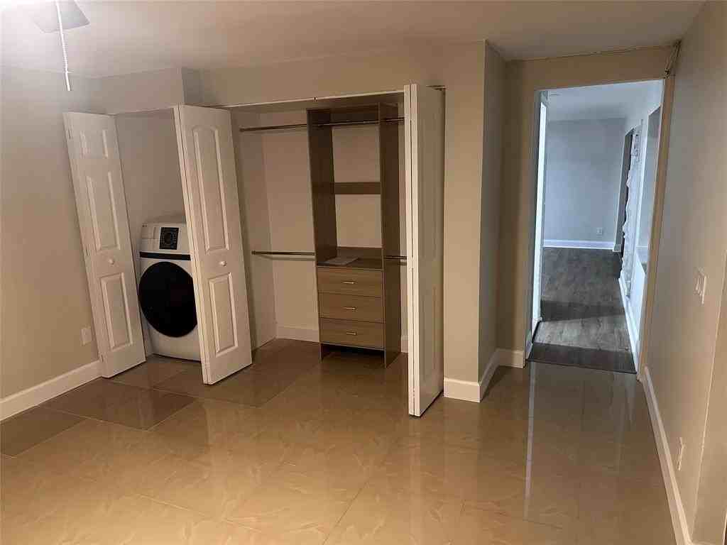 Southeast 48th Street - Photo 2 of 7