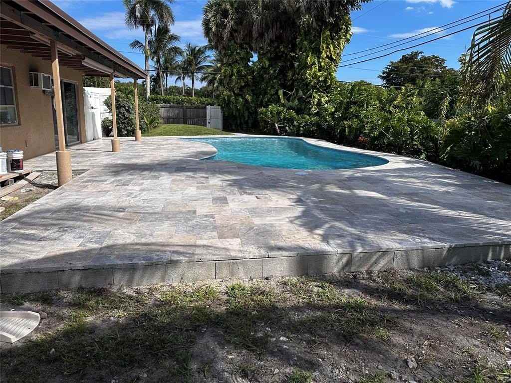 Southeast 48th Street - Photo 4 of 7