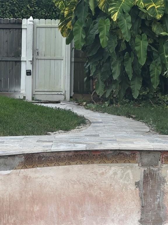 Southeast 48th Street - Photo 7 of 7