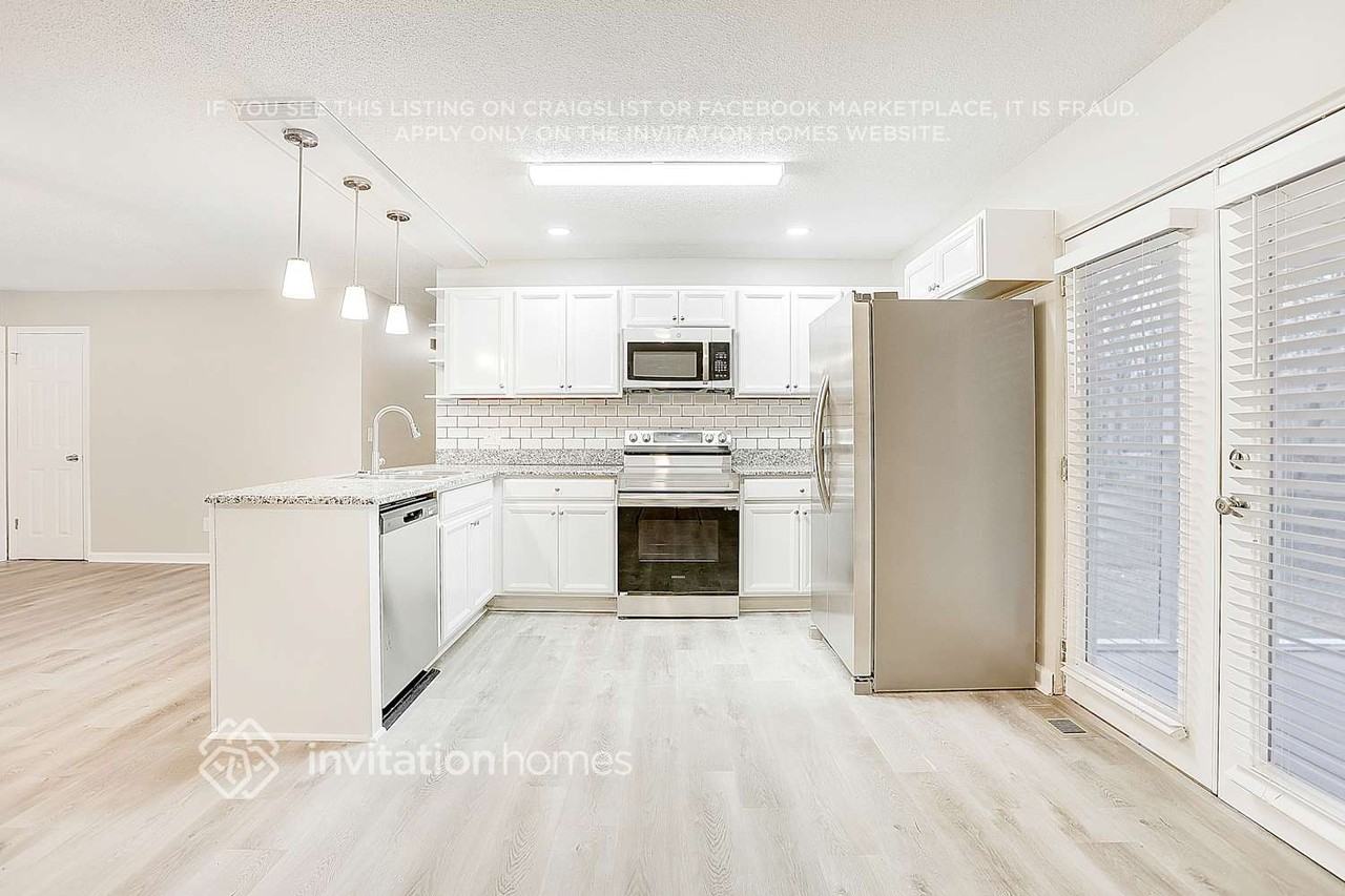 4178 Maroney Mill Road - Photo 5 of 22