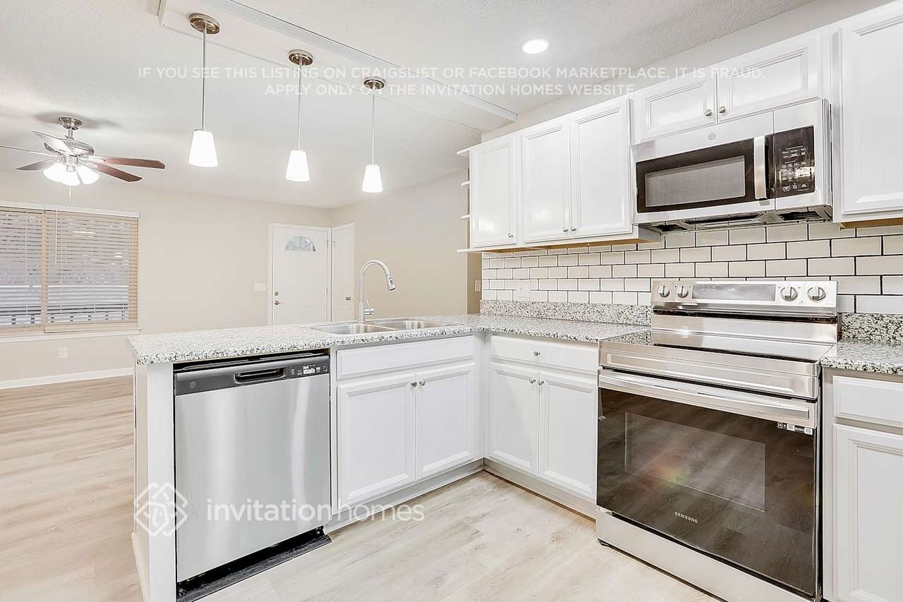 4178 Maroney Mill Road - Photo 6 of 22